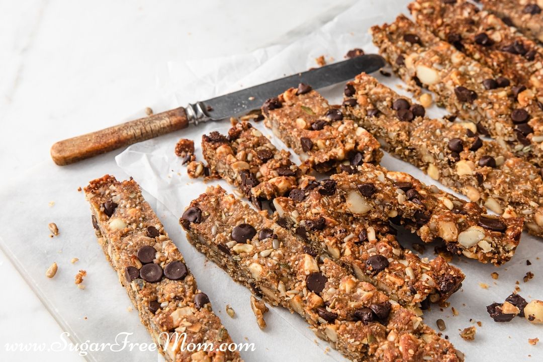  With the most wholesome ingredients, good fats from nuts and seeds, these sugar-free snack bars have 8 grams of protein and just 5 grams net carbs. 