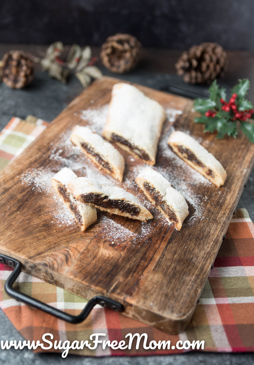 These traditional Sicilian fig cookies, Cuccidati, are now low carb and can be enjoyed on your ketogenic and low carb diet! Just 6 g net carbs per serving!